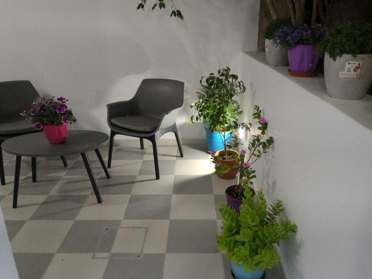 Nostalgia Retro Suites Naxos City Kültér fotó
